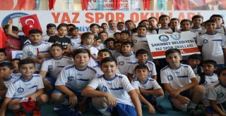 Yaz Spor Okullarında 4 Bin 500 Öğrenci Mezun Oldu