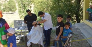 Köy Çocuklarına Bayram Tıraşı Jesti