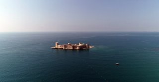 (Özel) Denizin Ortasındaki 2 Bin 400 Yıllık Kale Büyülüyor