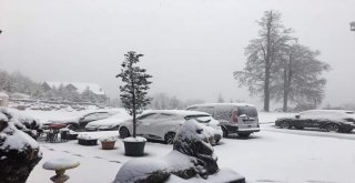 Kartepeye Yılın İlk Karı Düştü