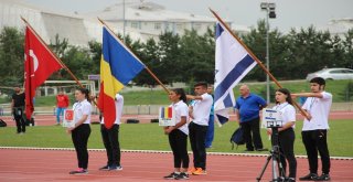 Atletizm 4. Uluslararası Sprint Ve Bayrak Yarışmaları Kupası Erzurumda Başladı