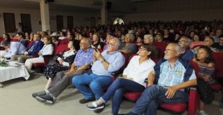 Balıkesirli Amatörler 76 Yaşındaki Şefleri Öncülüğünde 300 Konser Verdi