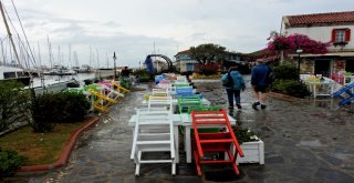 Fırtınadan Çeşme Değil, Ekonomisi Etkilendi