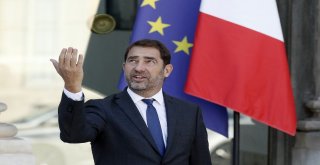 Macron Hükumet Partisinin Başkanını İçişleri Bakanı Olarak Atadı