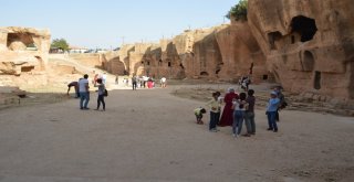 (Özel) Güneydoğunun Efesi Dara Antik Kente Ziyaretçi Akını