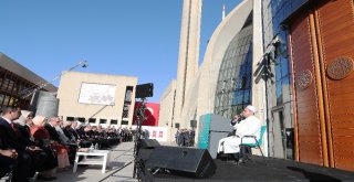 Cumhurbaşkanı Erdoğan: “Adı Ne Olursa Olsun Teröre Bulaşan Hiçbir Yapının İslamla Hiçbir Bağı Yoktur”