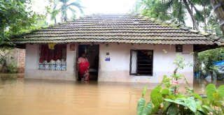 Hindistanda Sel Felaketinde Ölenlerin Sayısı 79A Yükseldi