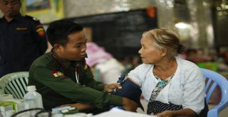 Myanmarda Tahliye Sayısı 148 Bine Yükseldi