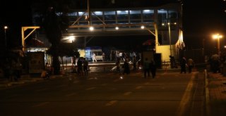 Arabalı Vapurda Devrilen Kamyonet Kaldırıldı