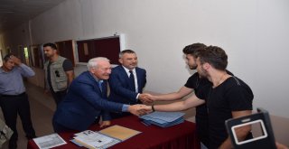 Lapseki Meslek Yüksek Okulunda İlk Öğrenci Kayıtları Alındı