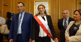 Tunus Tarihinde İlk Kadın Belediye Başkanı