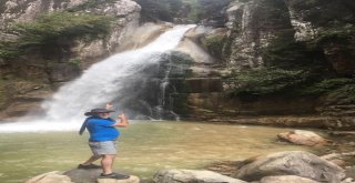 Faso Şelalesi Muhteşem Görüntüsü İle Dikkat Çekiyor