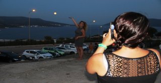 Kanlı Ay İle Aynı Karede Fotoğraf Çekinmek İçin Yarıştılar