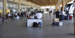 Otogarda Öğrenci Yoğunluğu