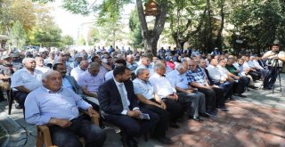 Ak Parti Afyonkarahisar Heyeti Taş Medresede Bayramlaştı