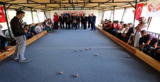 Yaşlılar, İl Müdürleriyle Bocce Maçı Yaptı