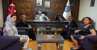 Ege Üniversitesi İle Urmia Üniversitesi Arasında İş Birliği Protokolü