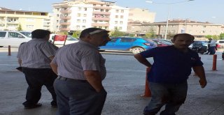 Acemi Kasaplar Hastanelere Koştu