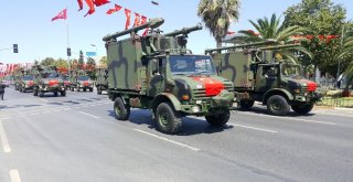 Vatan Caddesinde 30 Ağustos Provası