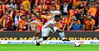 Spor Toto Süper Lig: Galatasaray: 0 - Göztepe: 0 (Maç Devam Ediyor)