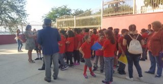 Okullar Açıldı, Çocukların Sevinci Gözlerinden Okundu