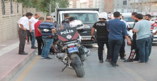 Şüpheli Araçtaki Şahıslar Kavga Çıkardı, 1 Polis Yaralandı