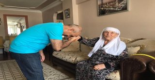 Başkan Akgün, Bu Bayramı Da Büyükçekmece Ailesi İle Geçirdi