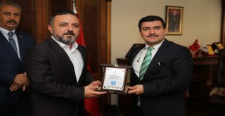 Zabıtalar Başkan Ercanı Makamında Ziyaret Etti