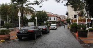 Fırtınadan Çeşme Değil, Ekonomisi Etkilendi