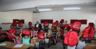 Kiliste Öğrencilere Kırtasiye Malzemesi Dağıtıldı