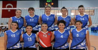 Pursaklar Voleybol İhtisas Takımı, Samsunu 3-0 Mağlup Etti