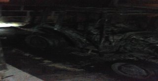 Pkk, 4Ü İş Makinesi 13 Aracı Ateşe Verdi, Olay Yerine Giden Zırhlı Aracın Geçişi Sırasında Yola Döşenen Eyp Patlatıldı, 2 Asker Yaralandı