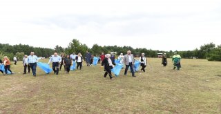 Doğa Dostu Belediye Başkanı, Vatandaşlarla Birlikte Çöp Topladı