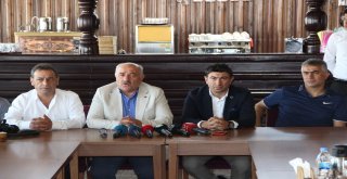 B.b. Erzurumspor Egemen Korkmaz Ve Auremirle Sözleşme İmzaladı