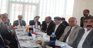 Başkale Spor Kulübünden Kaynaşma Yemeği