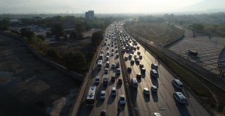 Okulların Açıldığı İlk Gün Bursa Trafiği Havadan Görüntülendi