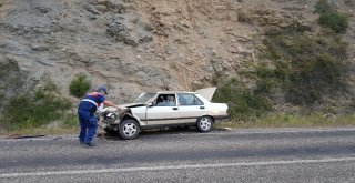 Otomobiller Çarpıştı: 4Ü Çocuk 7 Yaralı