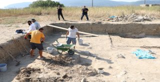 Maydos Kilisetepe Höyüğünde 4 Bin Yıllık Savunma Duvarı Kalıntıları Bulundu