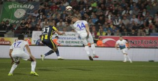 Spor Toto Süper Lig: Çaykur Rizespor: 0 - Fenerbahçe: 0 (Maç Devam Ediyor)