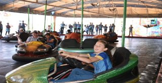 İpekyolu Belediyesi Öksüz Ve Yetim Çocukları Sevindirdi