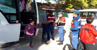 Jandarma Ekiplerinden Çocuklar İçin ‘Huzur Uygulaması