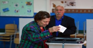 Makedonya, Referandum İçin Sandık Başında