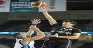 Tahincioğlu Basketbol Süper Ligi: Türk Telekom: 74 - Beşiktaş Sompo Japan: 66