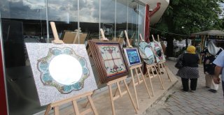 Başkan Akcan Sergi Açılışına Katıldı