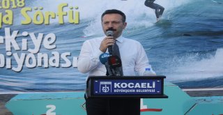 Türkiyenin İlk Deniz Sörfü Şampiyonası Kocaelide Gerçekleşti