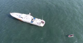 Bostancıda Denize Düşen Helikopterin Enkaz Arama Çalışmaları,havadan Görüntülendi