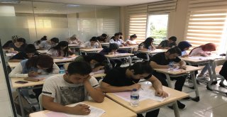 Ümraniye Belediyesi 120 Öğrenciyi Üniversiteli Yaptı