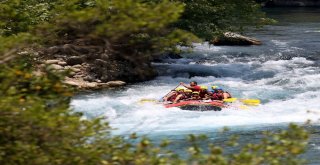 Antalya Rafting Turizminde 700 Bin Turist, 200 Milyon Tl Gelir  Bekliyor
