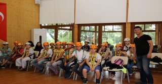 Sgmli Minikler Maceraya Katıldı