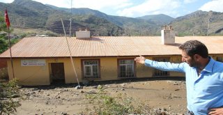 Erzurumda Sel Ulaşımı Aksattı